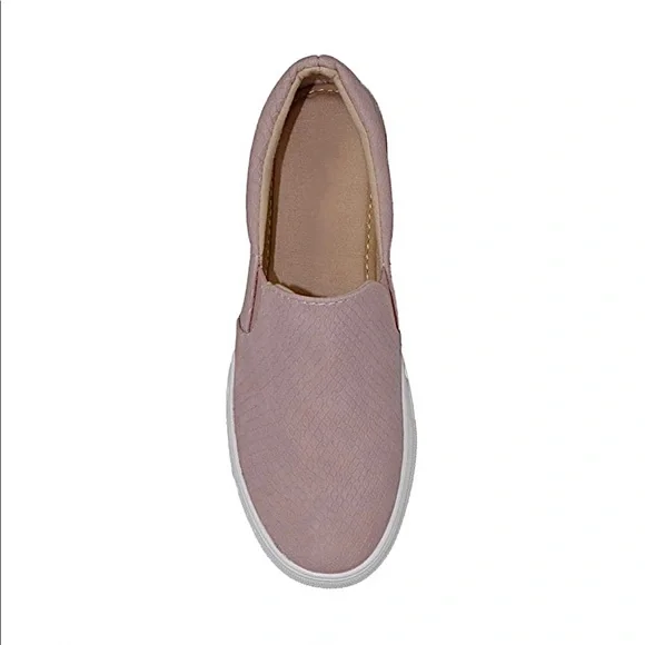 Mauve Snake Print Embossed Slip On Sneakers - Picture 4 of 6